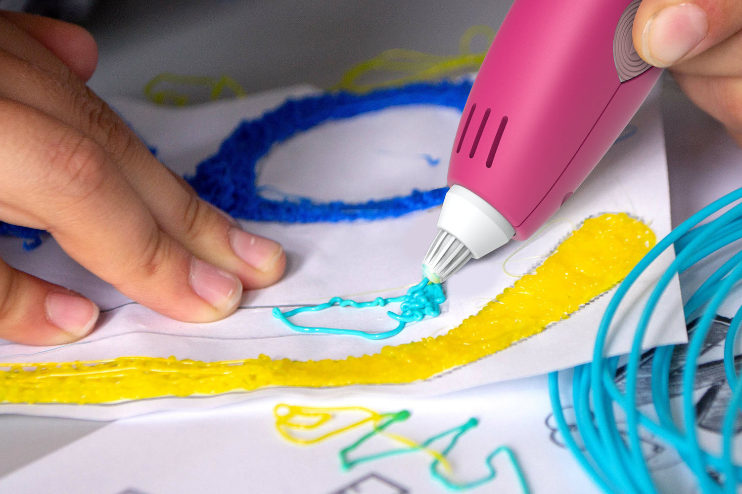 3dPen_Make_ls_02.jpg__PID:8549695f-57b0-4d6a-8da3-6c9e5ee825f1
