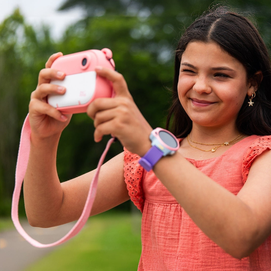 First Walk to School Alone: Why a Kids GPS Smart Watch is the Best Choice for Parents.