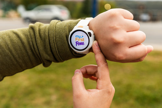 How to Use myFirst Fone R2 Kids Smart Watch GPS Tracker - Full Tutorial