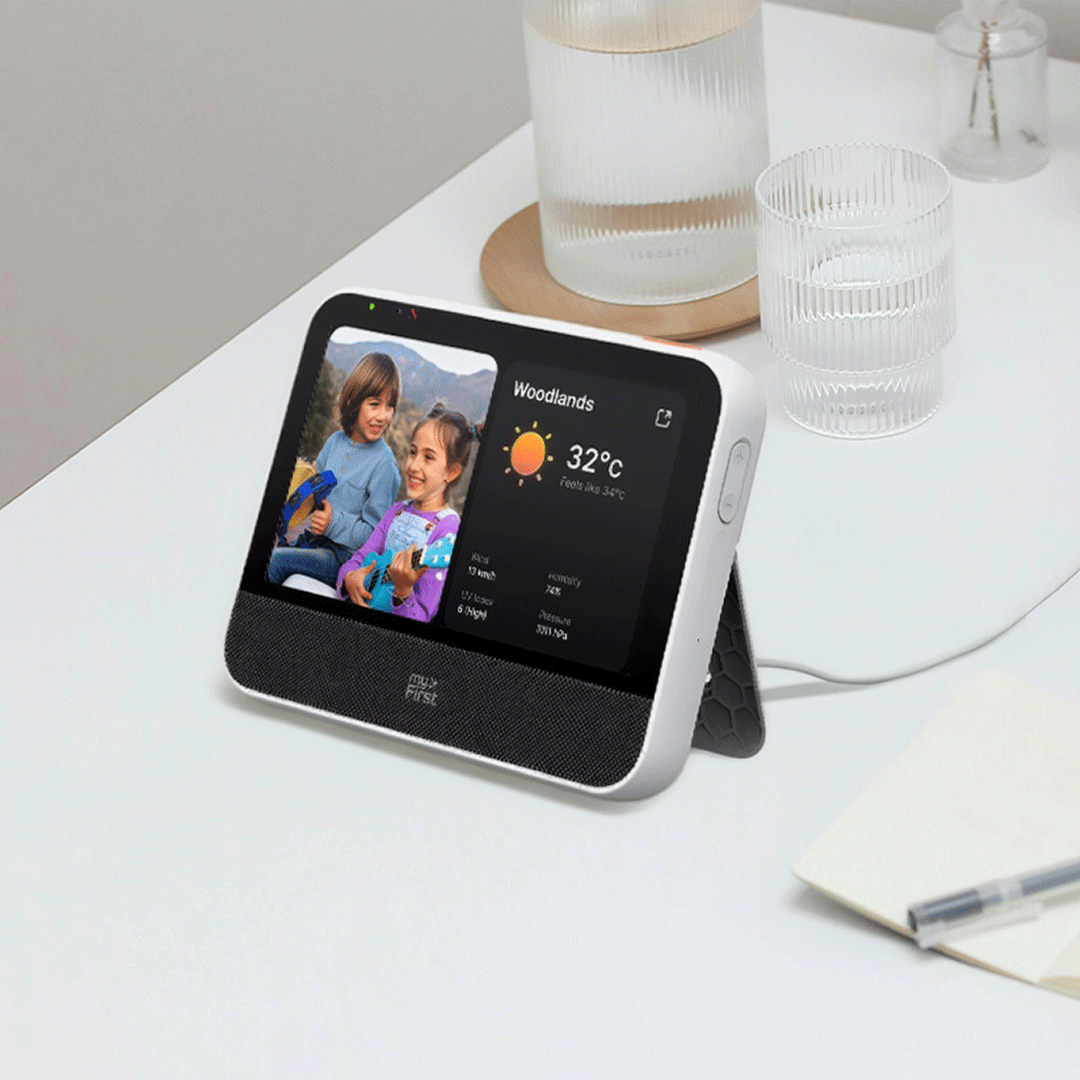 Digital Picture Frame | myFirst Frame Clario