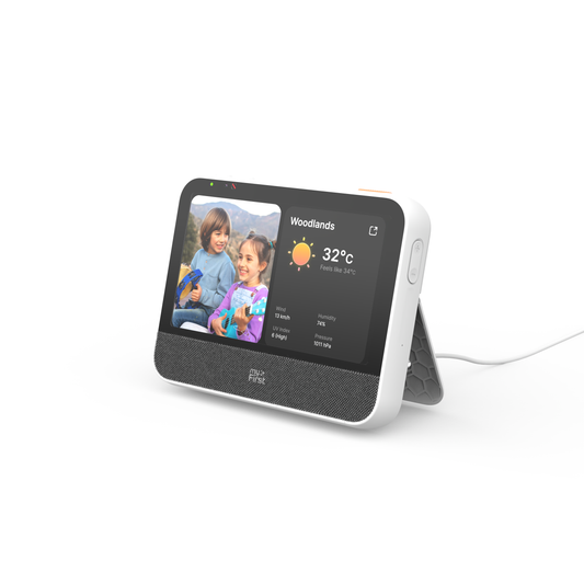 Digital Picture Frame | myFirst Frame Clario